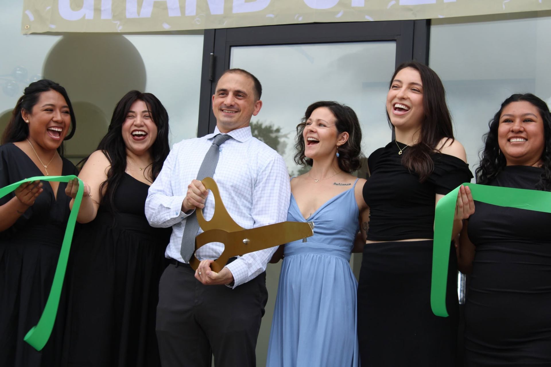 Dr. Anthony Bianco with the Hi-Fidelity Dental team at the ribbon cutting